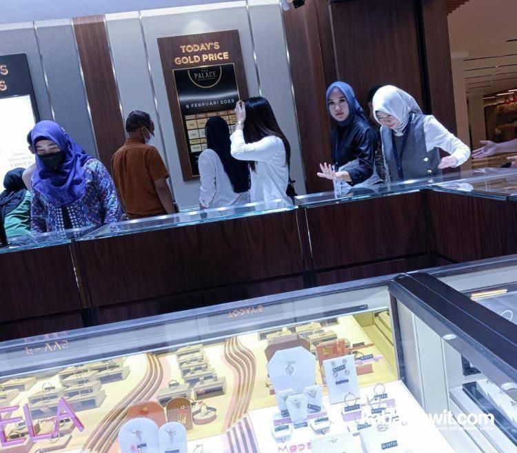 Brand Ternama Tantang Petani Sawit Investasi Emas 