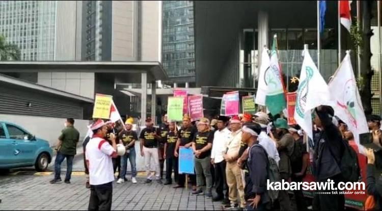 Uni Eropa Diminta Hormati Petani yang Hidup dari Sawit