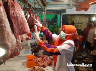 Harga TBS Murah, Konsumsi Daging di Mukomuko Berkurang
