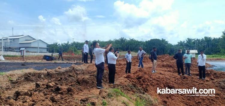 Bagak! PT SSM Tetap Beroperasi Walau Sudah Ditegur DPRD Rohul karena Cemari Sungai Desa Lenggak 