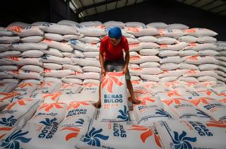 Petani Sawit Diminta Beli Beras di Bulog