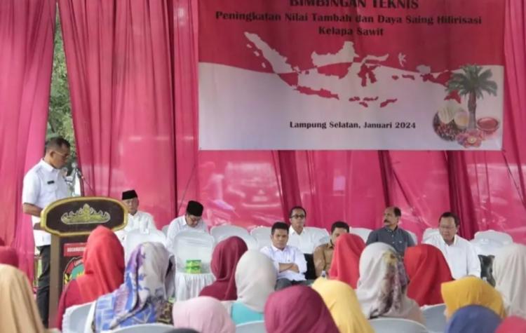 Komisi IV DPR RI Beri Bimbingan Kepada Petani Sawit Tingkatkan Strategi di Pasar Global