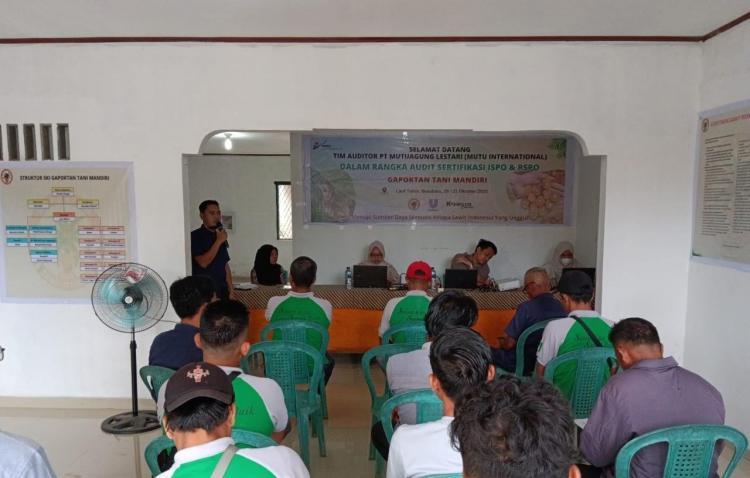 Setelah 4 Bulan, Gapoktan Tani Mandiri Terima Sertifikat RSPO