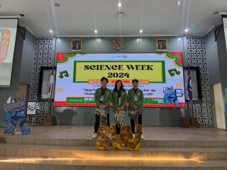 Mahasiswa UPN Veteran Yogyakarta Ciptakan Prestasi Gemilang di National Essay Competition UNS 2024