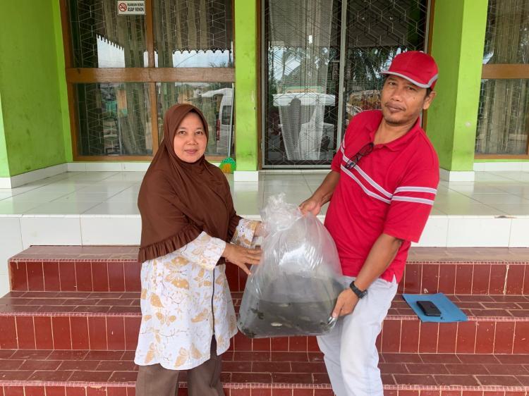 Dibantu PTPN IV Regional 4, Wakepsek  SMK PP Jambi: Kami Apresiasi Sekali