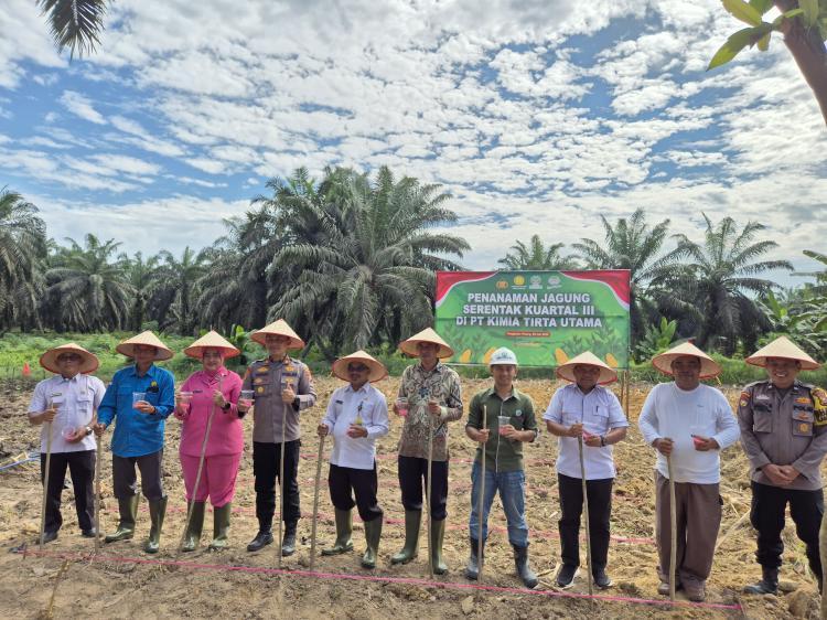 Lagi,  PT KTU di Siak Gelar Penanaman Jagung Serentak untuk Mendukung Swasembada Pangan Nasional