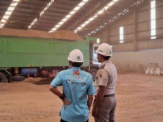 Bungkil Kelapa Sawit Kalbar Rutin Diekspor ke Malaysia Sejak 2024, Besaran Volumenya Mencapai Segini