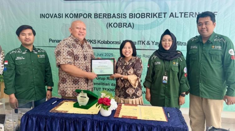 Dikembangkan,  Inovasi Kompor Berbasis Limbah Sawit 