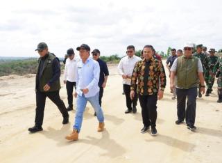 Gubri Dampingi Menteri LH Kunjungi TNTN: Jangan Sampai Tidak Mau Didata, Jangan Terprovokasi