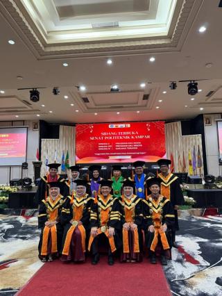 117 dari 163 Lulusan Polkam yang Diwisuda Merupakan Peserta Program Beasiswa Sawit BPDP