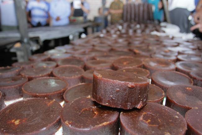 Terdengar "Jadul", tapi Gula Sawit Punya Potensi Bisnis Camilan Kekinian yang Cuannya Menarik Banget