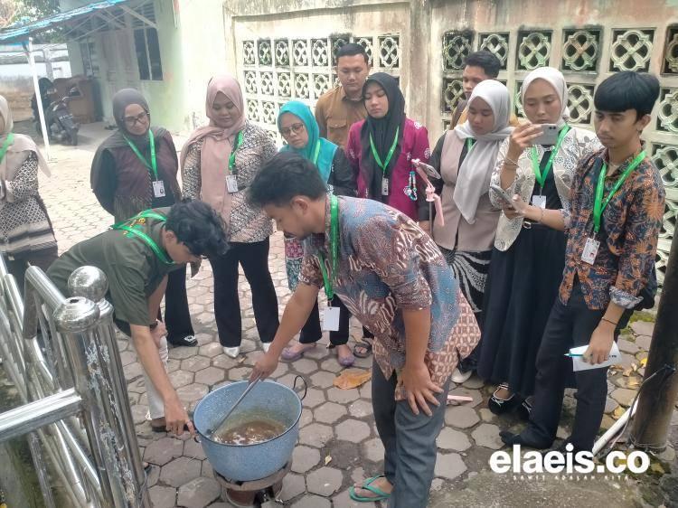 Para Peserta Workshop EMG di Dumai Diajak Membuat Malam Berbahan  Turunan Sawit 