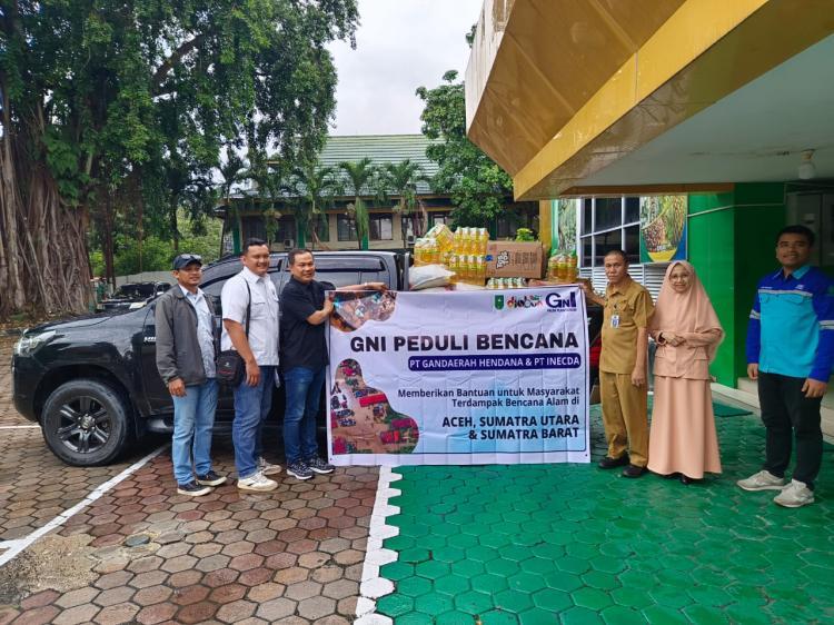 Diserahkan ke Disbun Provinsi, GNI Plantation Salurkan Bantuan kepada Korban Banjir Sumatera