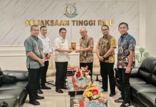 Jaga Iklim Investasi di Riau, PTPN IV Regional III dan Kejati Riau Perkuat Sinergitas