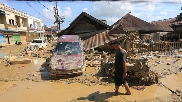Akademisi: Banjir Bandang Tidak Bisa Serta-merta Disalahkan ke Sawit