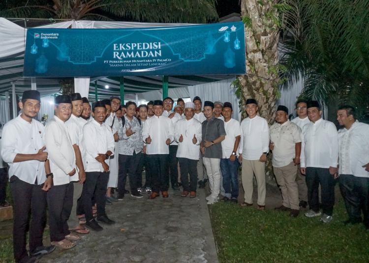Berbagi Berkah di Bulan Ramadhan, PTPN IV Regional IV Jambi Santuni 100 Anak Yatim dan Dhuafa