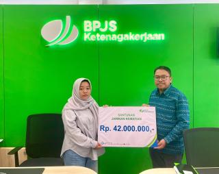 Diterima Ahli Waris Peserta DBH Sawit, BPJS Ketenagakerjaan Pasaman Serahkan Santunan JKM Rp42 Juta